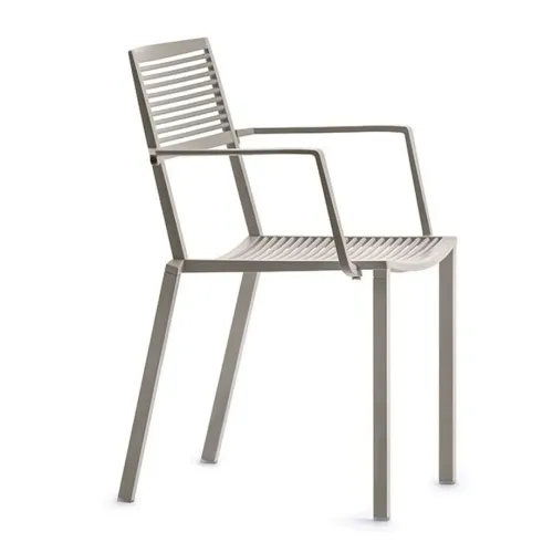 easy omnia selection garden chaiir with armrests