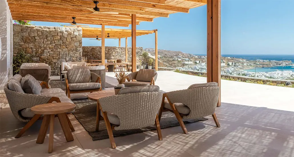 Knit Collection is a contemporary outdoor furniture collection with teak and rope frame and is placed in contract hospitality spaces.